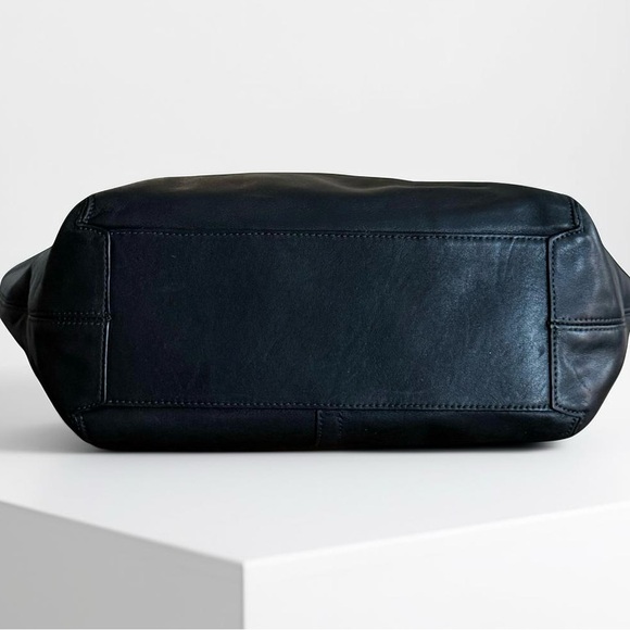 Authentic Coach Black Leather Bleeker Legacy Tote Bag! - Picture 5 of 13